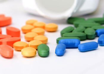 3月29日，，，，，甲磺酸伊马替尼片的临床前药代动力学研究申报通过