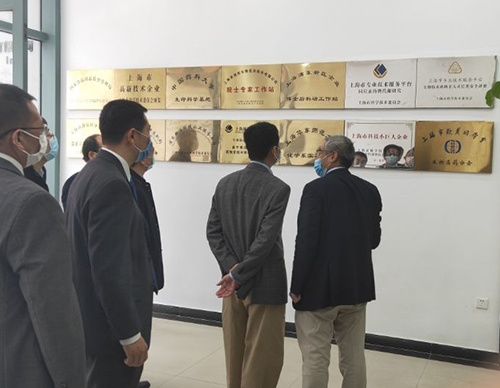 吴清副市长一行听取了米乐YY易游关于一站式综合研发服务的手艺实力先容